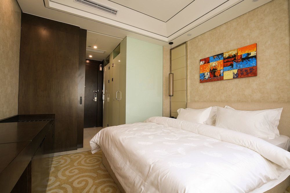 Crown Crystal Hotel Xangai Exterior foto