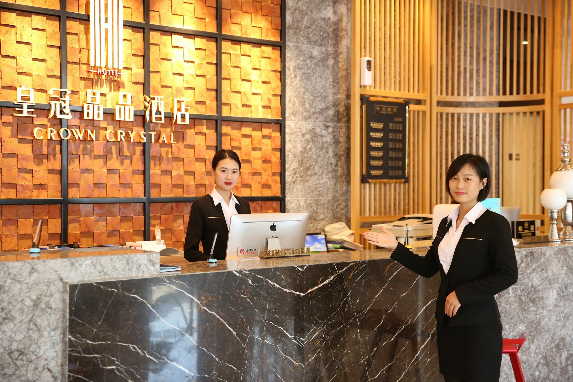 Crown Crystal Hotel Xangai Exterior foto